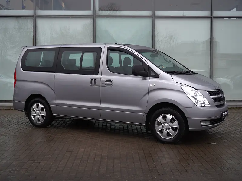 Hyundai Grand Starex