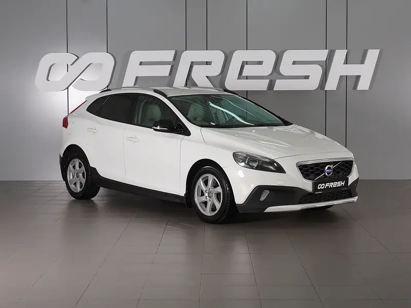 V40 Cross Country