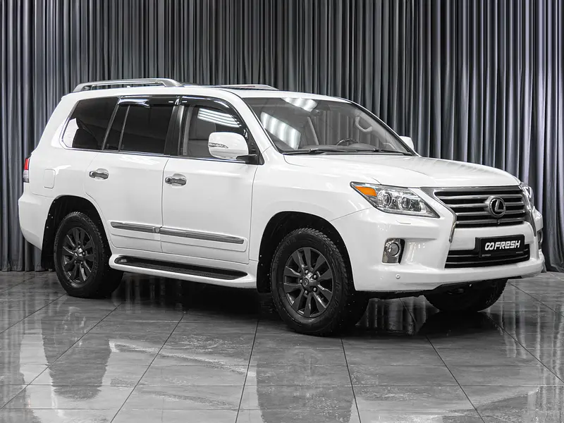 Lexus LX