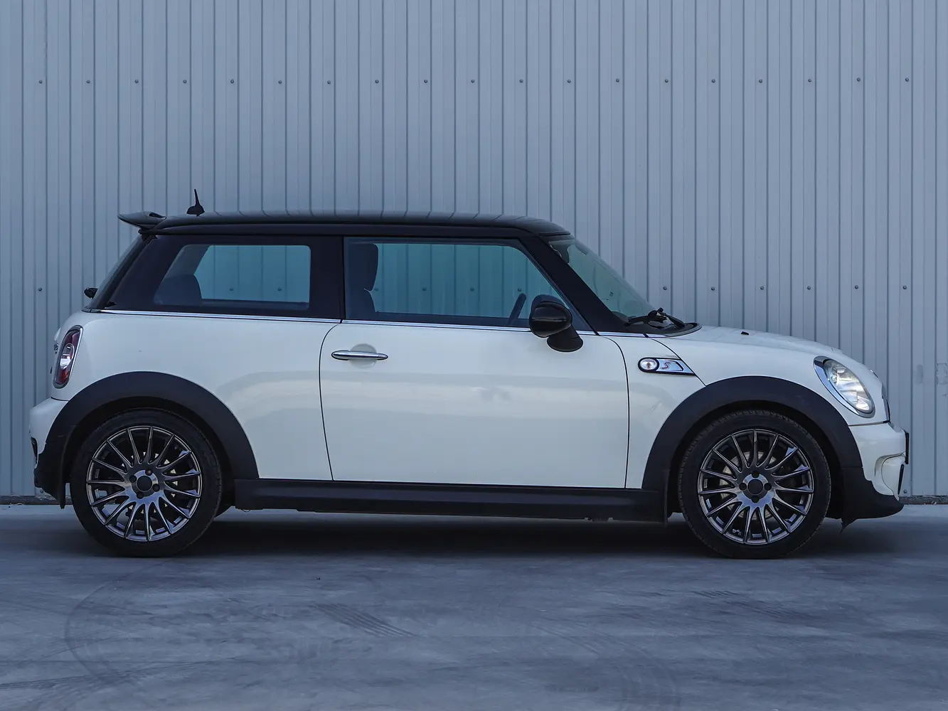 MINI